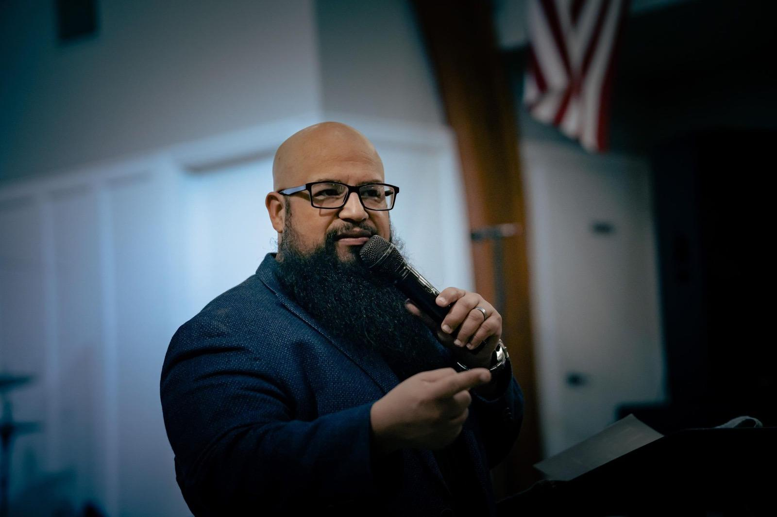 Pastor Eddie Barragan 3